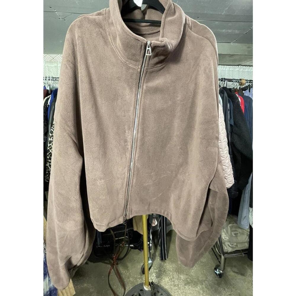 OQQ full zip Sweatshirt  Brown , Cropped, EUC SOFT Size XL